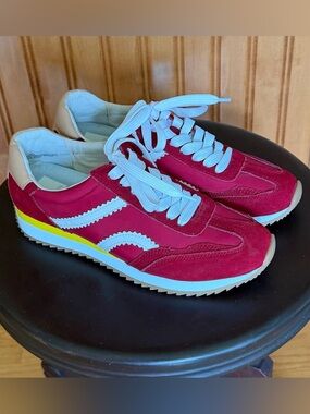 Dolce Vita Emely Red Suede & Nylon Sneakers Size 8.5